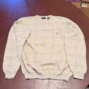 IZOD Men's Beige Crewneck Sweater